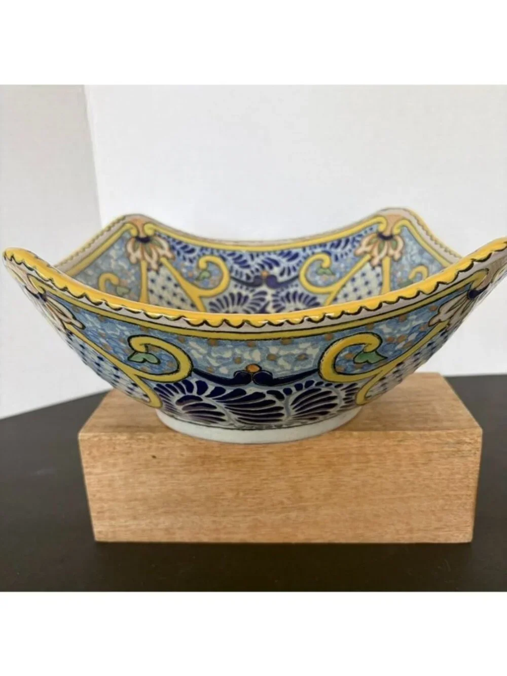 Traditional Uriarte Talavera Ceramic Bowl  Mexico Blue Yellow Floral Bird Signed